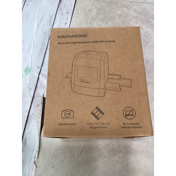 Magnasonic All-In-One 22MP Film Scanner, Converts Film, Slides and Monochrome